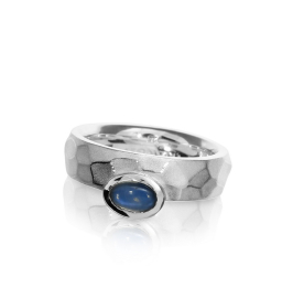 Ring Silber Hammerschlag breit 4 mm Mondstein 7x5 oval