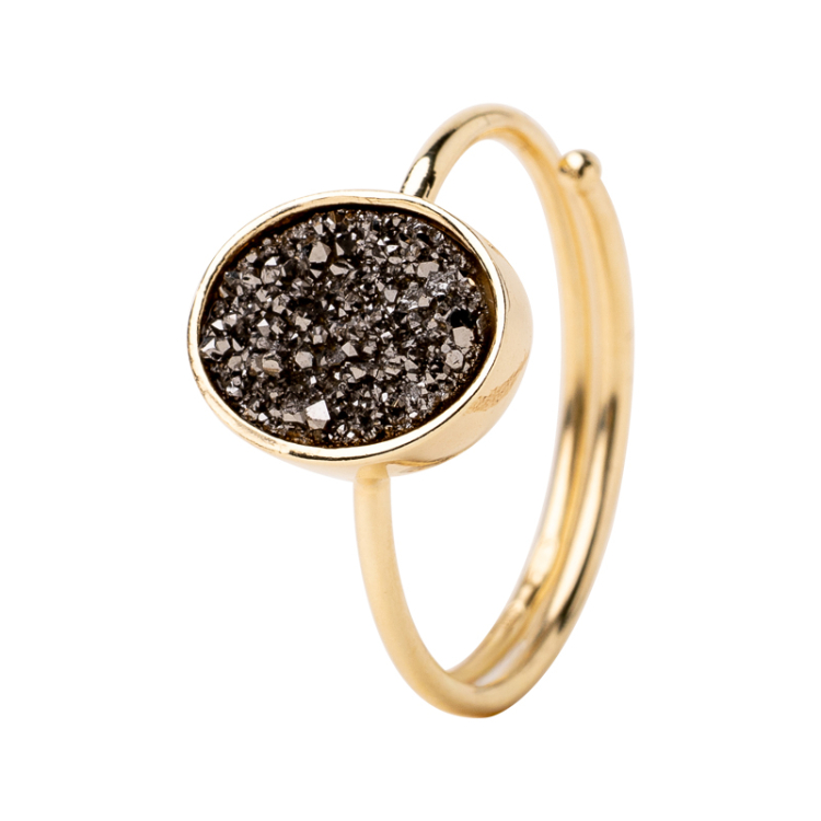 Ring mit ovalem Agat-Kristall